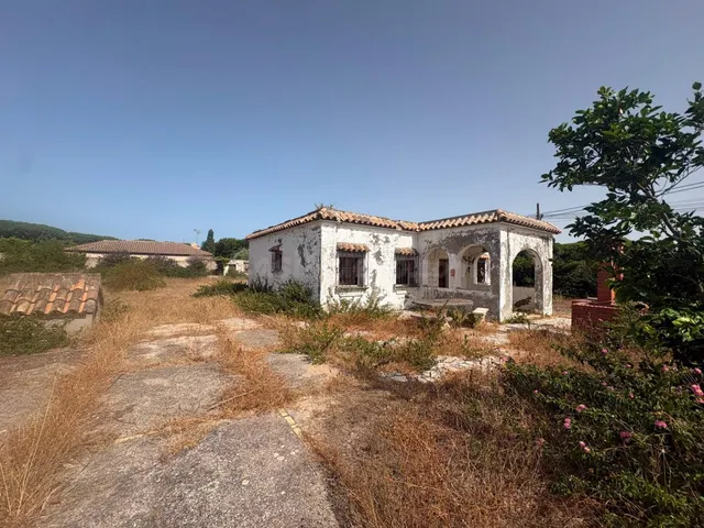 GRAN TERRENO EN LA ZONA DE LA RANA VERDE CON VIVIENDA PARA R - foto 3
