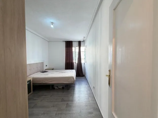 Apartamento 2 habitaciones 79m² en venta - Estacion de autobuses — 29