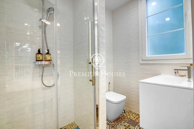 Casa con piscina y jardín en Sant Jordi d'Alfama — 44