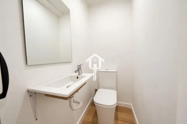 Entreplanta totalmente reformada con 2 patios en exclusiva en zona benalúa de Alicante — 23