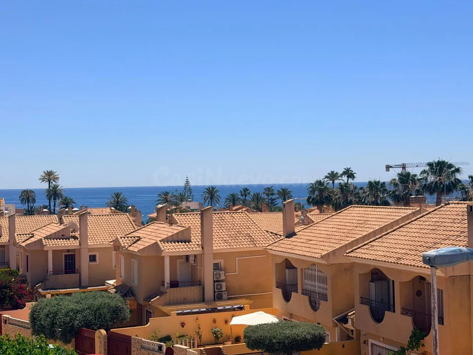 CHALET PAREADO EN VENTA EN EL ALCOLAR PUERTO DE MAZARRON