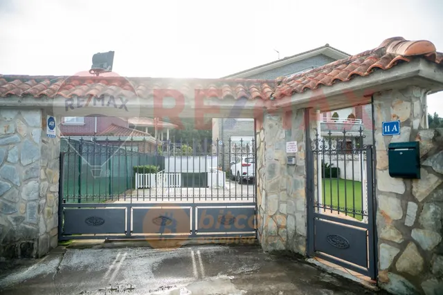 CHALET PAREADO CON JARDIN EN LAREDO - foto 4