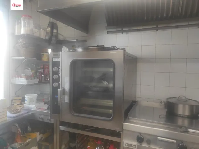 En Villatoro. Se vende restaurante en pleno funcionamiento — 11