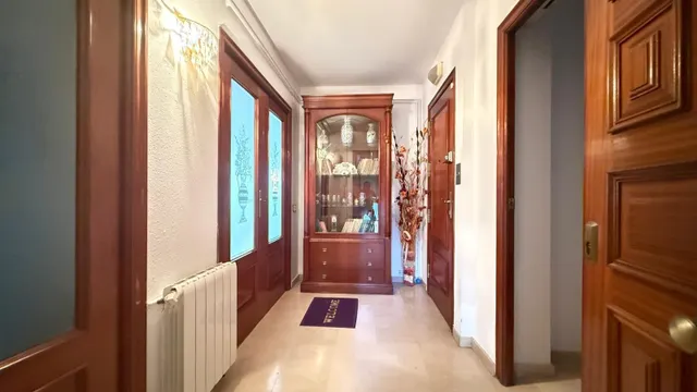 AMPLIO PISO CON TERRAZA — 7