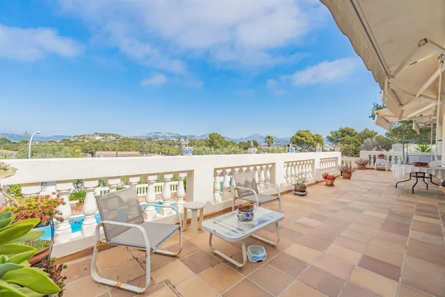 HERMOSA VILLA DE LUJO EN SANTA PONSA, CON PISCINA - foto 4