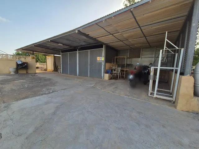 CASA EN EL CAMPO CERCA DEL PUEBLO — 8