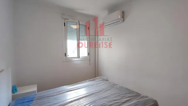 CASA ADOSADA MUY PRÓXIMA AL HOSPITAL DE OURENSE. — 30