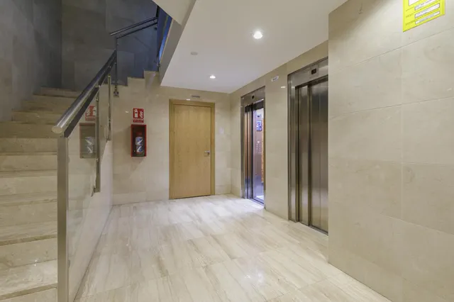 Piso en Calle Arabial con Vistas Despejadas al Parque García Lorca — 22
