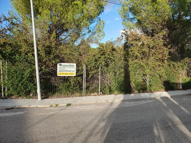 SOLAR EN VENDA AL POBLE DE CARME — 3