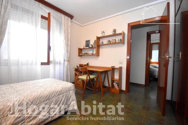 GRAN PISO SEÑORIAL CON BALCÓN Y TERRAZA EN AVENIDA PRINCIPAL — 37
