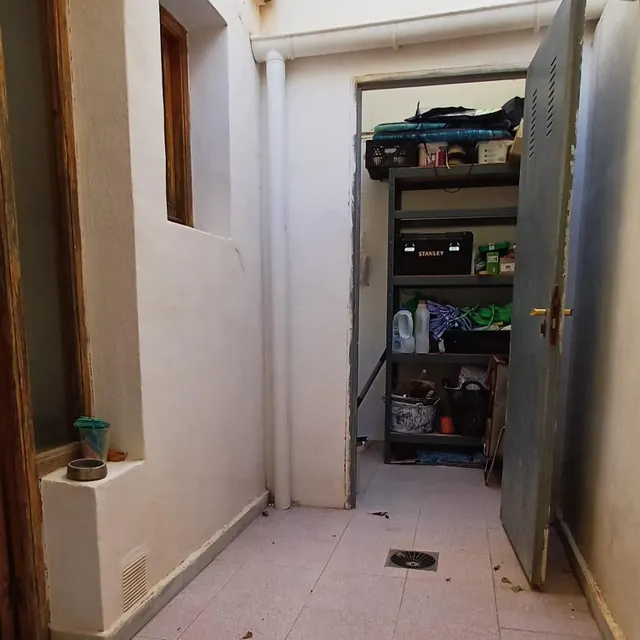 Amplia vivienda en urbanización con aparcamiento y piscina — 33