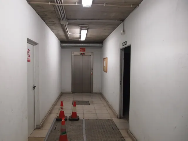 OPORTUNIDAD, COCHERAS EN EL PARKING DE LA AVENIDA DE COMPOSTILLA — 5