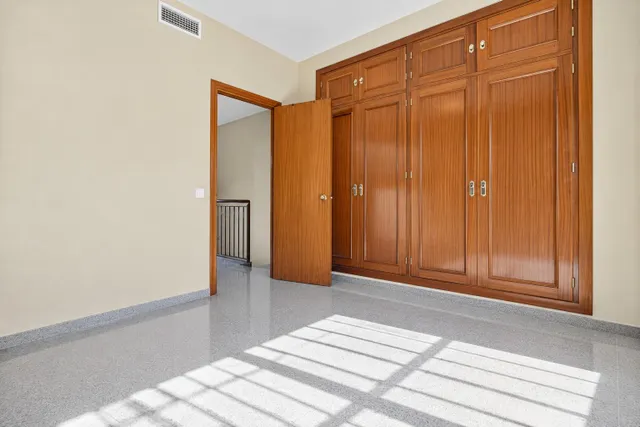 Casa adosada en venta en los bermejales — 34