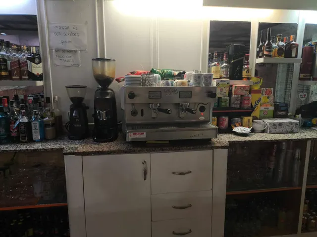 Se vende local de Hostelería funcionando — 7