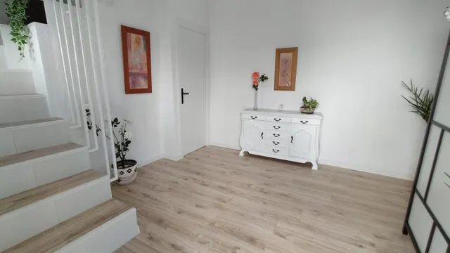 ESPECTACULAR CASA EN ESQUINA EN LA ZUBIA — 6