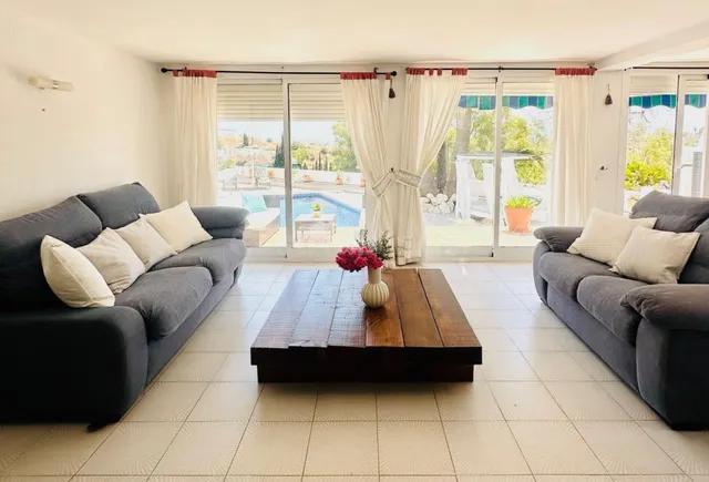Villa de Lujo 5 habitaciones 231m² en venta - Capellanía - foto 3