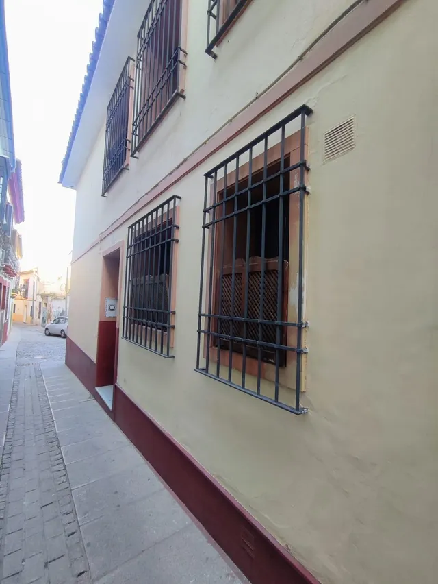 Estupenda casa, junto a la corredera con garaje,  con muchas posibilidades!!!! — 27