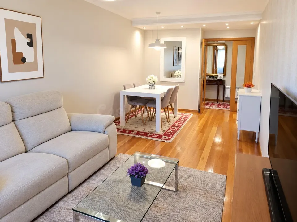 Piso de 3 habitaciones en el Arenal. Vigo. Ref. P478