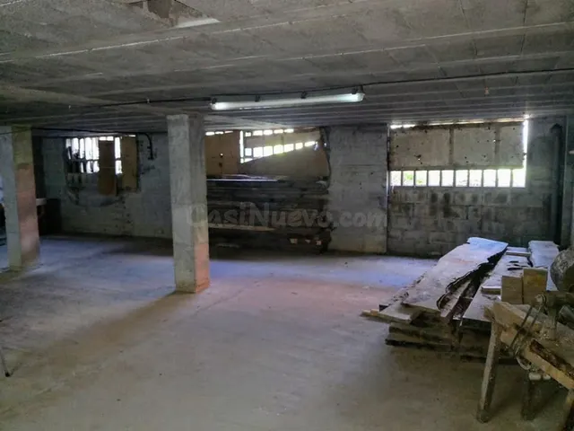 Gran Bajo en alquiler en Coristanco Centro - foto 5