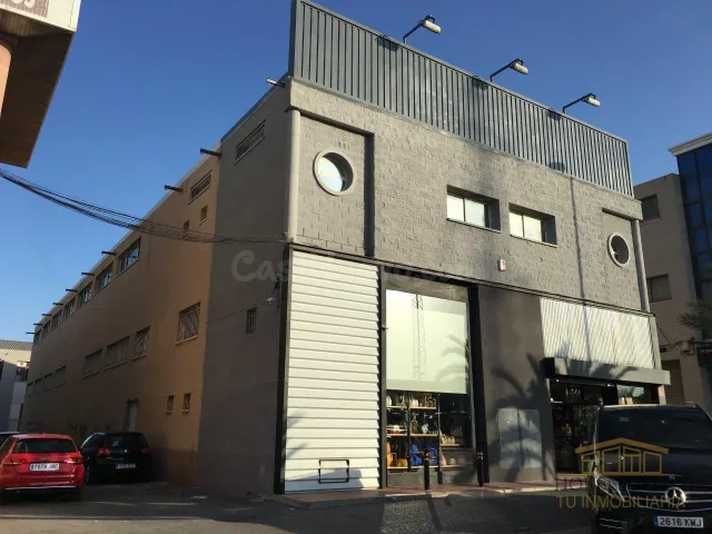 Nave Industrial de 1.750 m2 • Polígono Carrús (Elche) | Fren - foto 2