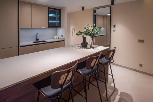 PISO TOTALMENTE REFORMADO EN LA MEJOR ZONA DE MÁLAGA — 25
