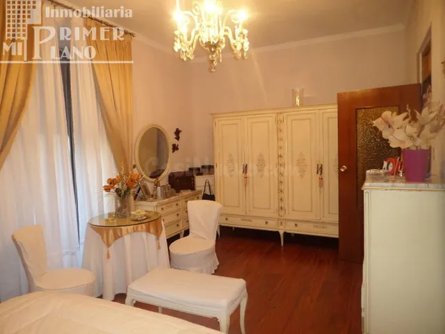 *CASA CON LOCAL COMERCIAL, JUNTO A PLAZA DE TOROS* - foto 5