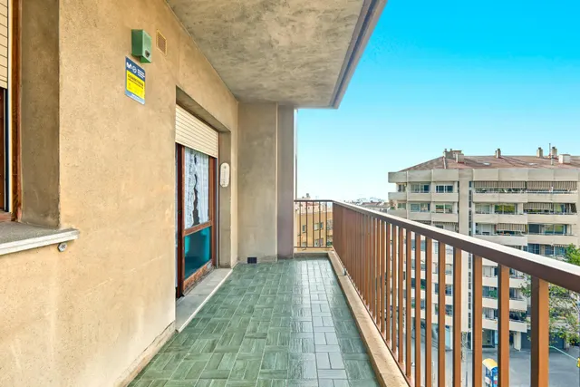 Excepcional piso muy alto con terraza y vistas al mar — 18