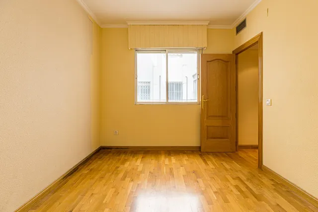 Vivienda muy luminosa en plaza Cruz Roja — 11