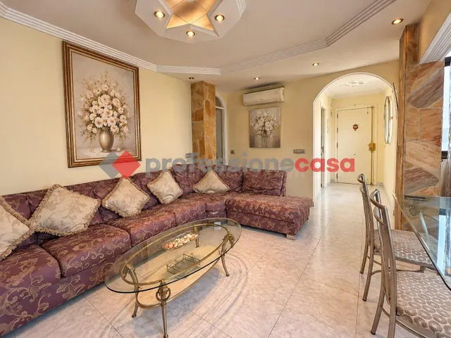 Amplio apartamento de 3 dormitorios en el corazón de Playa d - foto 4