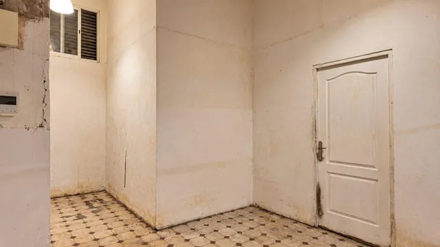 Local con trastienda en venta en calle Aragón, Barcelona: 157 m2 ideal para loft o estudio — 11