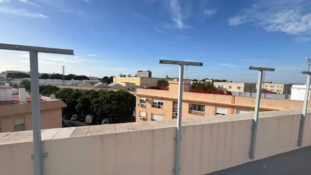 ZONA CARLOS III – SAN FERNANDO - ¡PISO CON 3 habitaciones MUY LUMINOSO! — 32