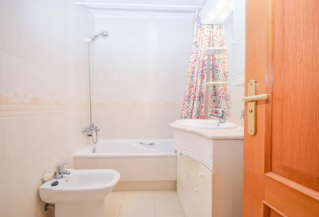 Apartamento de diseño en a corveira, Culleredo — 15