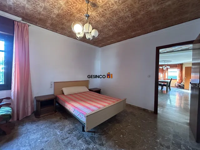 VIVIENDA EN ROTGLA Y CORBERA CON AMPLIAS POSIBILIDADES — 7