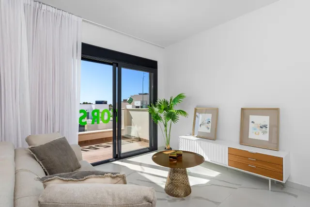Vivienda en Bellavista San Miguel de Salinas — 6