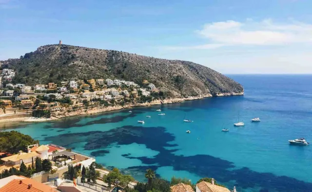Villa de lujo con 4 dormitorios y piscina privada en Moraira — 19