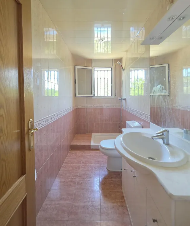 CASA ADOSADA DE 6 habitaciones EN VILAFORTUNY — 23