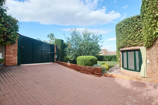 EN VENTA CASA EN VILANOVA I LA GELTRÚ (ZONA L´ARAGAI) — 4
