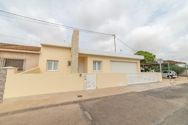 Casa 3 habitaciones 130m² en venta - Roda — 40
