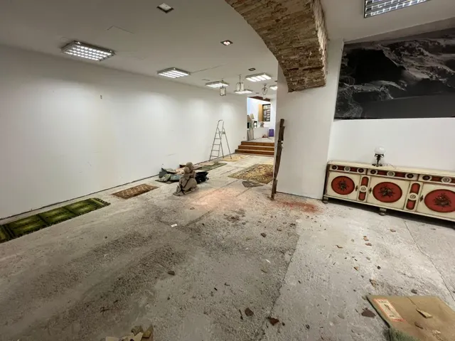 LOCAL EN ZONA PEATONAL — 7