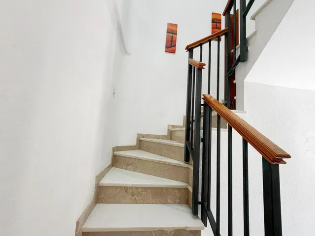 ️ TRIPLEX EN EL TOYO – RETAMAR  El privilegio de vivir junto al mar  96 m2 const.  Garaje privado incluido en el precio — 29