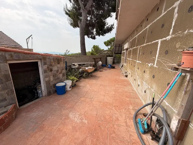 Chalet / Torre en Venta en Terrassa — 35