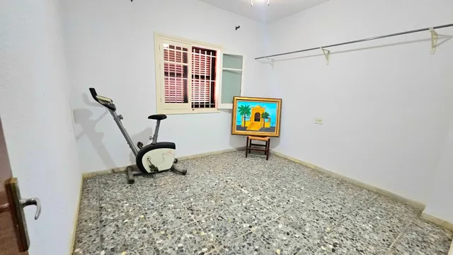 CASA INDEPENDIENTE DE 4 DORMITORIOS    PLAYA DE REGLA — 11