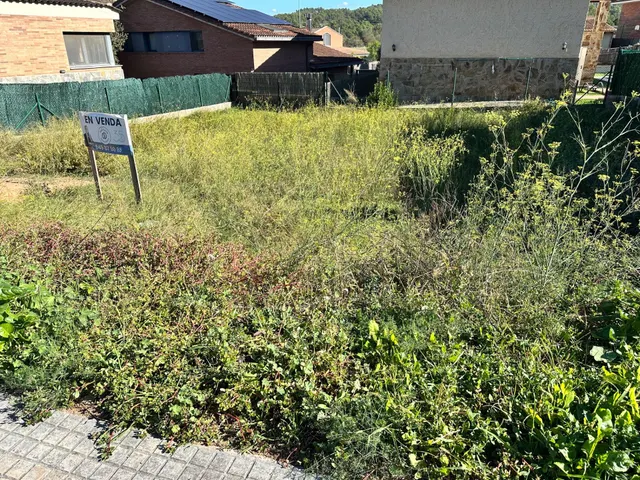 ¡Terreno en venta en la mejor zona de Sant Salvador de Guardiola! — 8