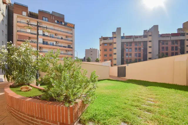 ¡Vive en una de las zonas más cotizadas de Granada! — 6