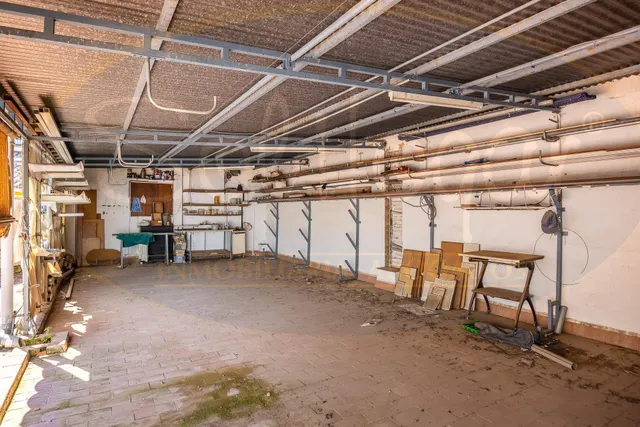 Edificio de uso industrial en venta en Camas (Sevilla) — 16