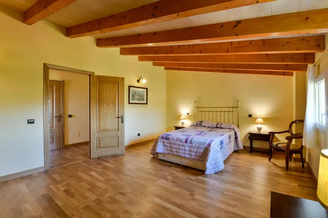Finca rústica 7 habitaciones 331m² en venta - Jornets — 25