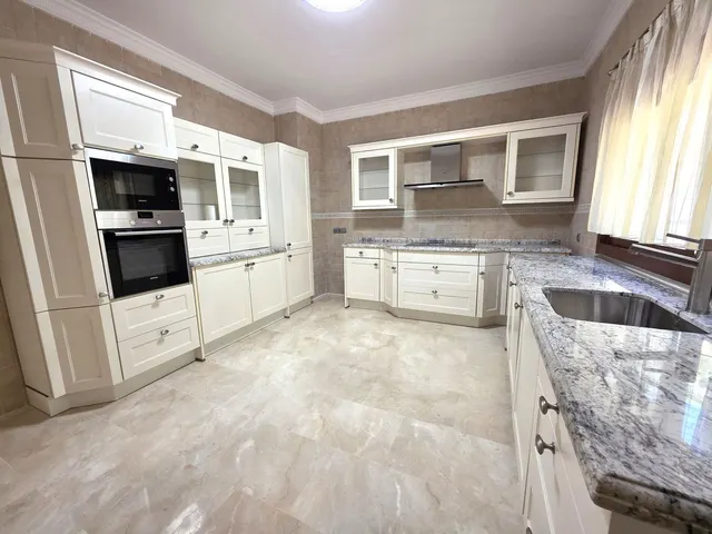 Chalet 4 habitaciones 475m² en venta - Marbella — 6