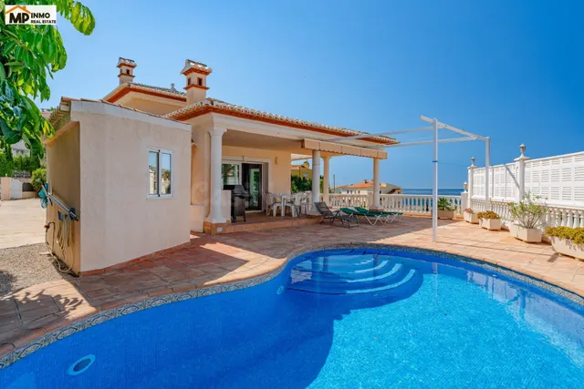 Villa con impresionantes vistas al mar cerca de Puerto Blanc - foto 2