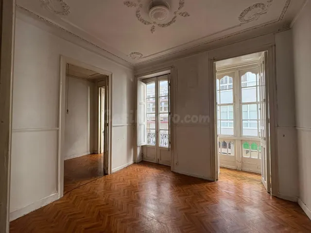 Venta de piso en Ferrol, calle Magdalena - foto 3