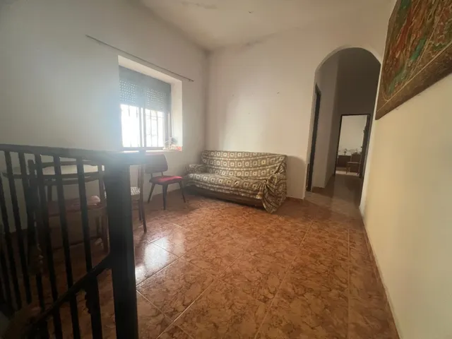 Magnifica casa junto a la iglesia — 10